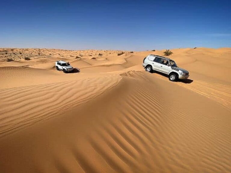 Expérience à ne pas manquer Circuit dans le désert Tunisien en 4X4 dans les grandes dunes avec bivouac au désert Tembaine.