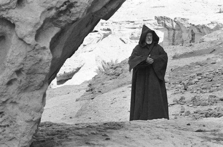 Canyon Sidi Bouhlel comme dans le Star Wars Un mini-canyon intéressant à voir. Pas très difficile pour le faire. Aussi possible de visiter le marabou en haut de la colline avec jolie vue panoramique. sud Tunisie