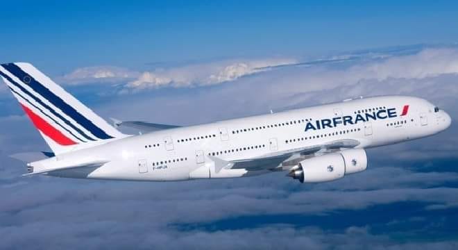 La compagnie aérienne Air France proposera 7 vols par semaine entre Paris et l’aéroport de Djerba sud Tunisie entre le 15 avril et le 30 septembre 2023.